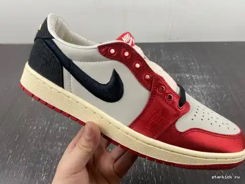 Trophy Low Away Jordan FN0432-100 OG Room Retro 1 0625